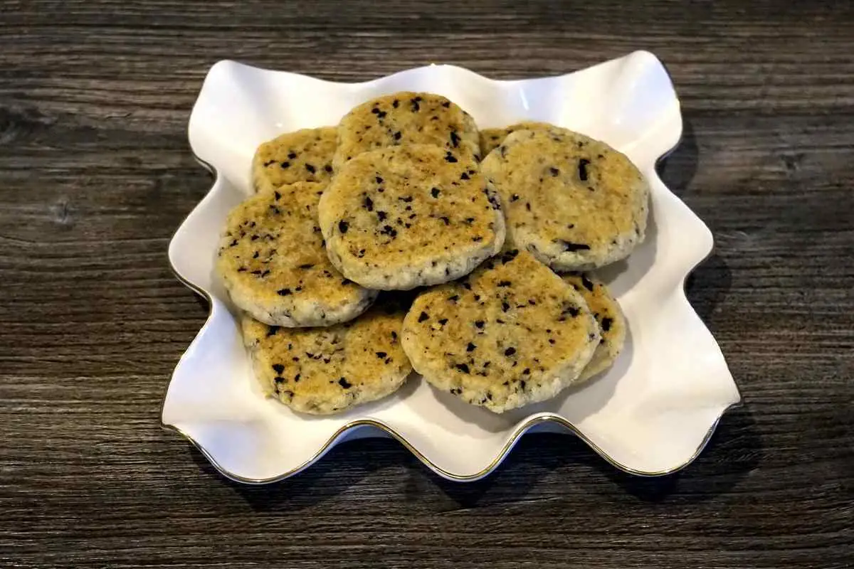 Печенье с пармезаном и оливками